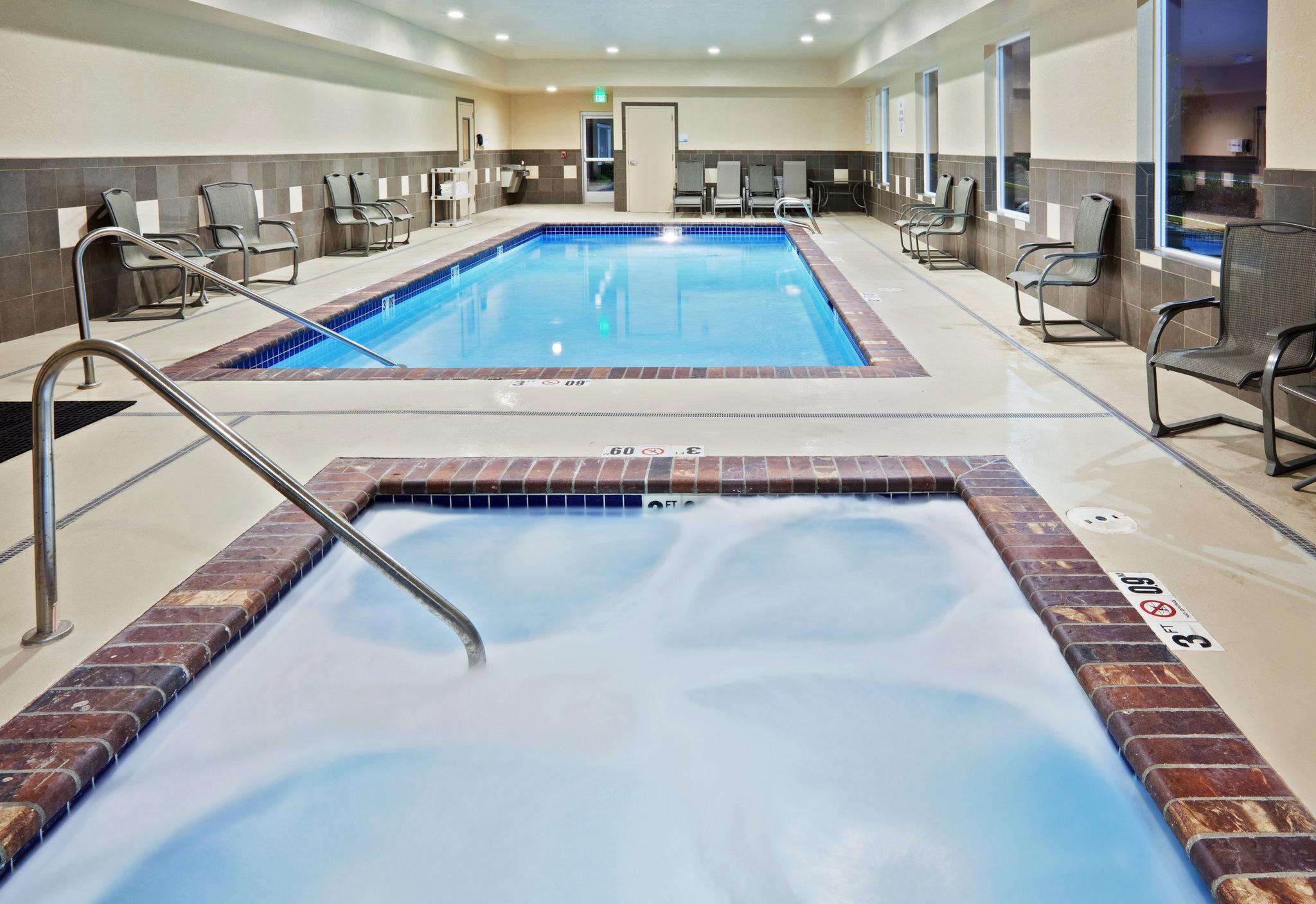 Holiday Inn Express And Suites Sumner By Ihg Exterior foto